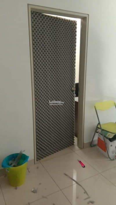 Use Acoustic Foams on Hollow Door