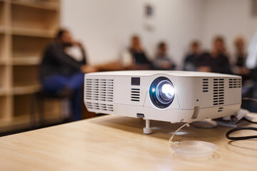 Things You Should Consider Before Buying a Quiet Projector